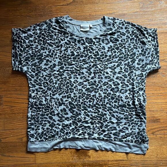 Dantelle Tops - Dantelle Gray & Black Cheetah Print Top